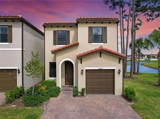 4000 Sycamore Cv, Riviera Beach, FL 33410