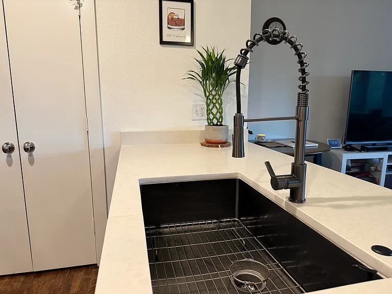 4108 Office Pkwy #303 — Photo 4