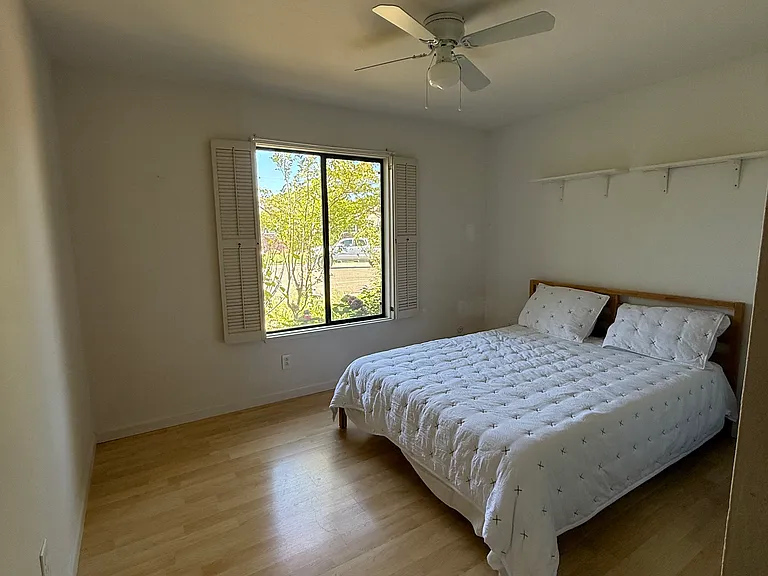 1412 McKinley Ave — Photo 2