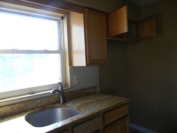 5th image of 87-91 Bragaw Ave