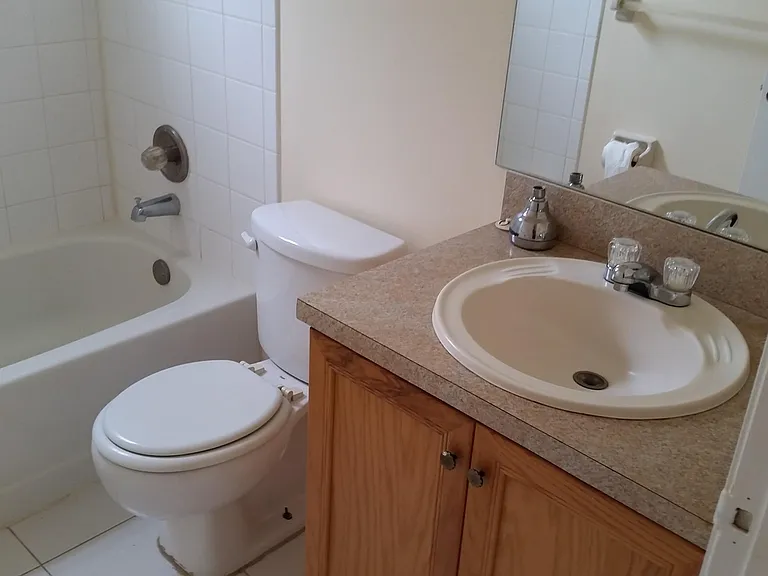 460 Fleming Ave — Photo 10