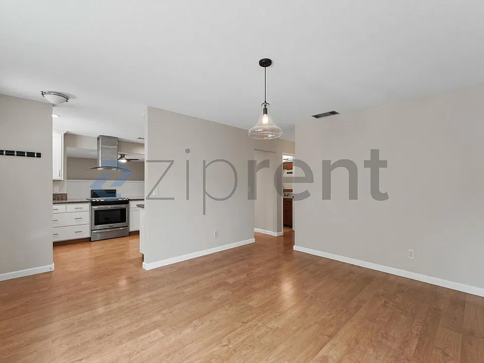 2647 Story Ave