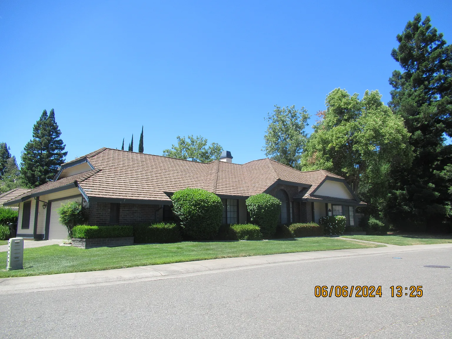 Gold River Home with Pool — Photo 2