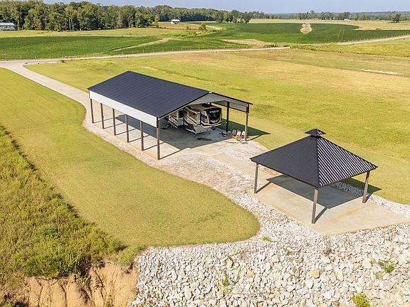 3rd image of 6235 Cravens Rd