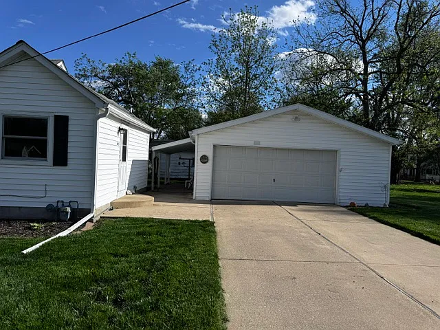 423 Taylor St — Photo 3
