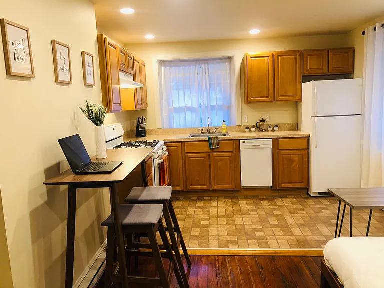 264 S 21st St #LOWER LEVEL — Photo 12