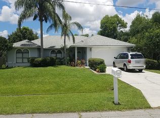 592 SE Nome Dr, Port Saint Lucie, FL 34984