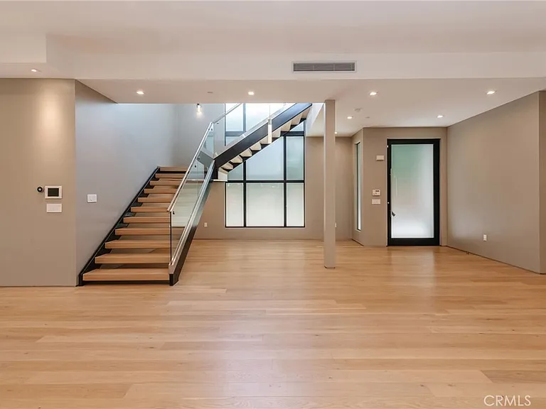 1643 S Carmelina Ave — Photo 14