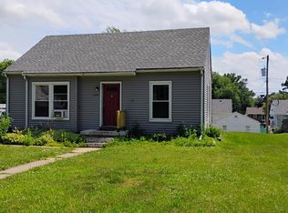 1641 W 36th St, Davenport, IA 52806