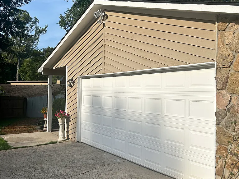550 Creekwood Xing — Photo 43