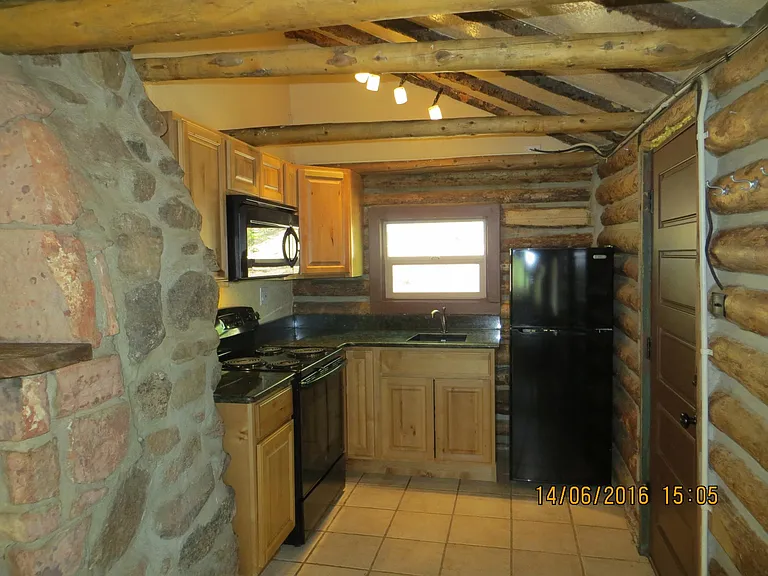 144 Timber Ridge Rd — Photo 3