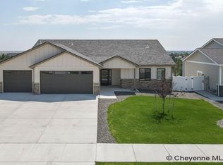 5713 Opal Dr, Cheyenne, WY 82009