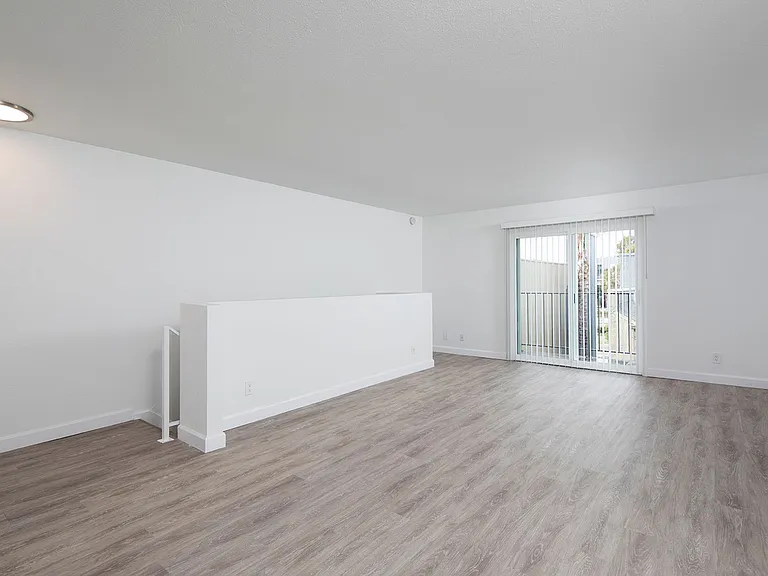 Golden Pacific Apartments — Photo 30