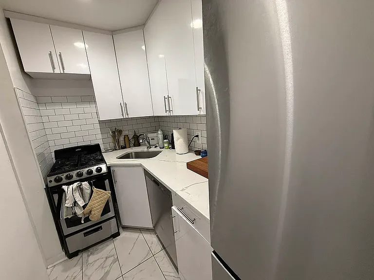193 Bleecker St #8 — Photo 7