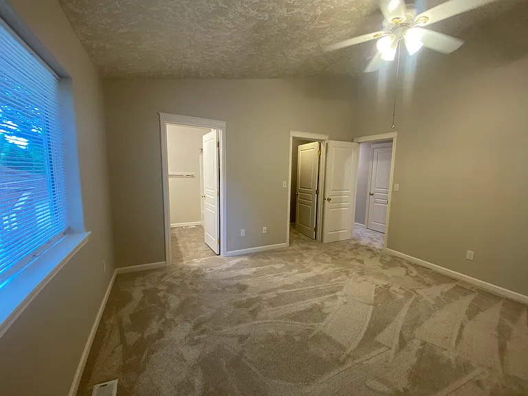748 Mule Deer St NW — Photo 7