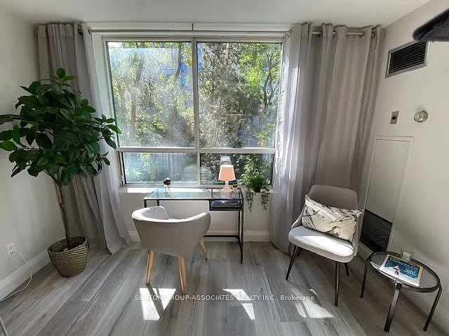 95 Prince Arthur Ave #327 — Photo 18
