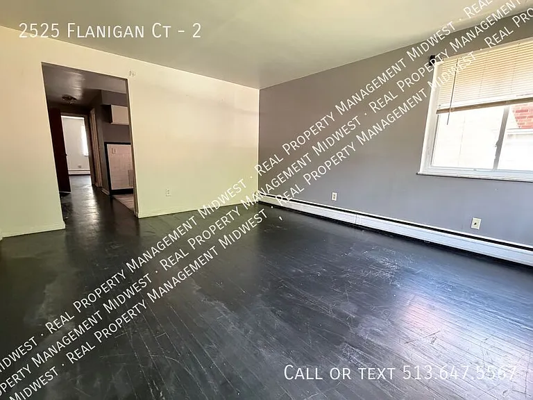 2525 Flanigan Ct #2 — Photo 4