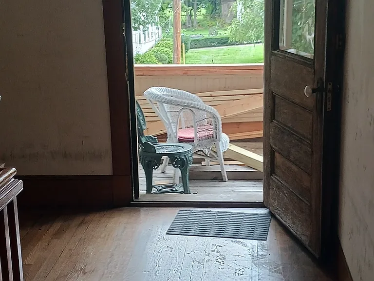 126 Edwards St — Photo 14