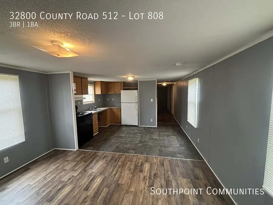 Building Photo - 32800 County Road 512 #808