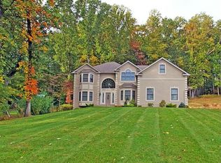 10 Foote Ln, Morris Plains, NJ 07950