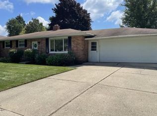 3615 Mark Rd, Waterford, MI 48328