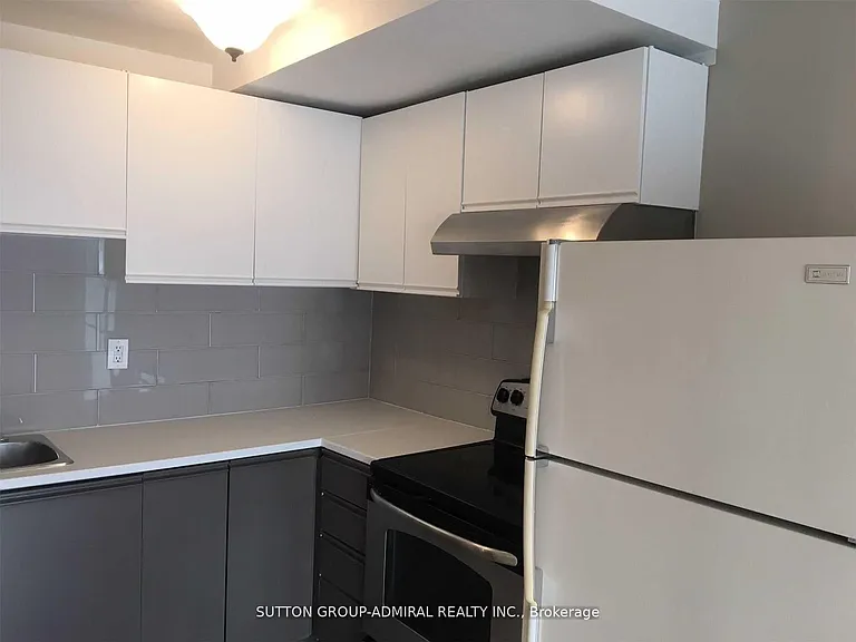 4 Nootka Cres #MAIN FL — Photo 8