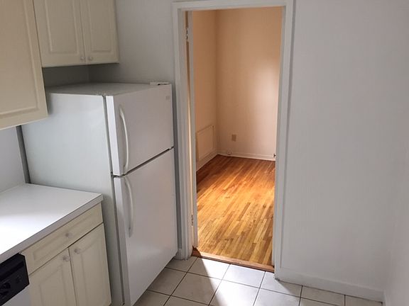 4th image of 11040 72nd Ave APT 4D
