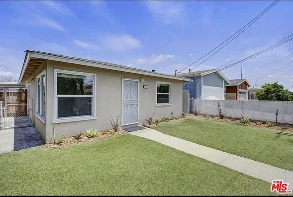 2 bed, 800 sqft, $3,000 — Photo 2
