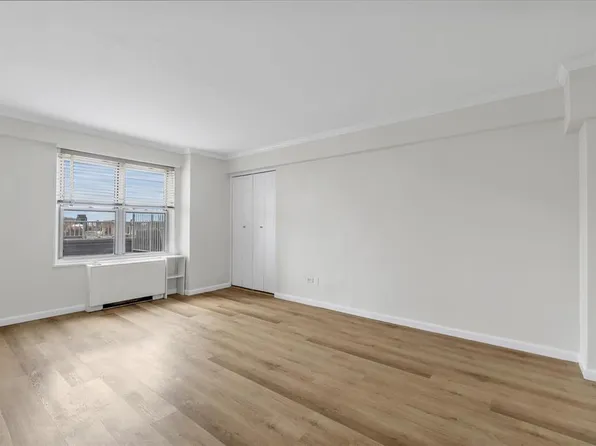 107-40 Queens Boulevard image 9 of 18