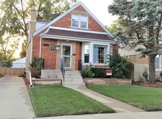 7522 Kolmar Ave, Skokie, IL 60076