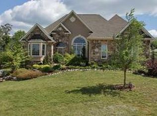 235 Stoneledge Dr, Roanoke, VA 24019