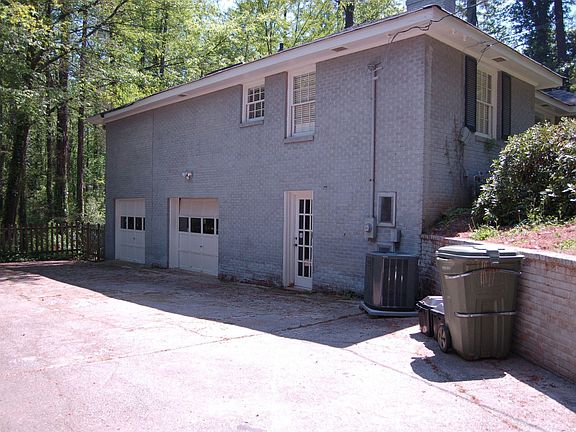 2 Car Garage
