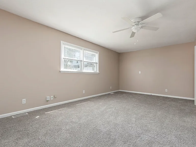 3767 Glenmeade Rd — Photo 15