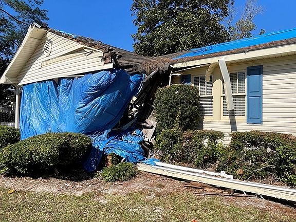 3rd image of 204 E 6th Ave