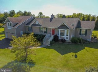 190 Apple Cross Rd, Harpers Ferry, WV 25425