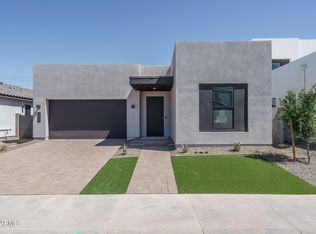 7956 W Griswold Rd, Peoria, AZ 85345