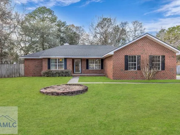 153 Hughes Dr, Midway, GA 31320