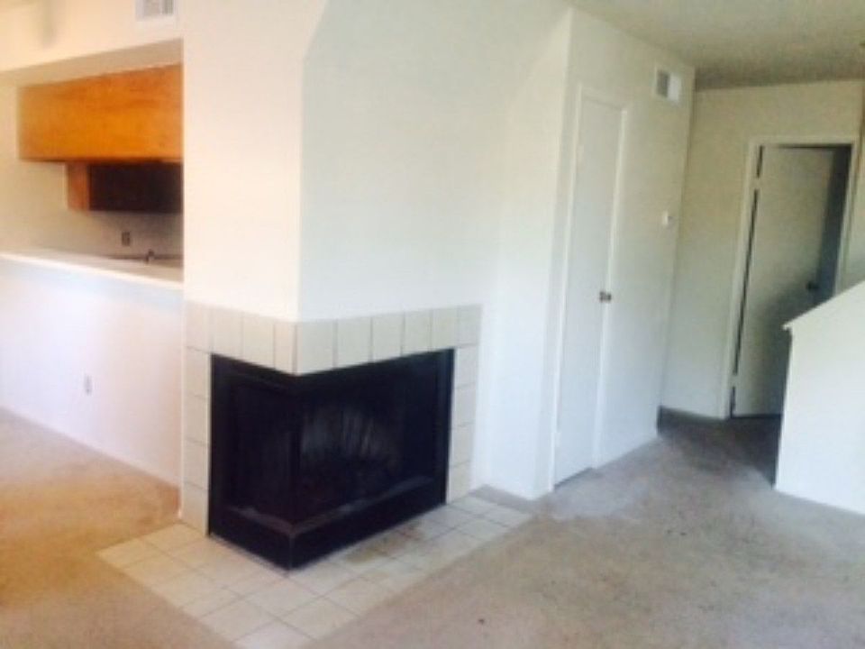 2nd image of 8038 Sands Point Dr