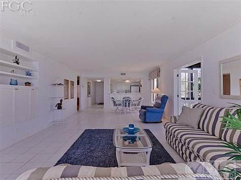 Great Room to Kitchen