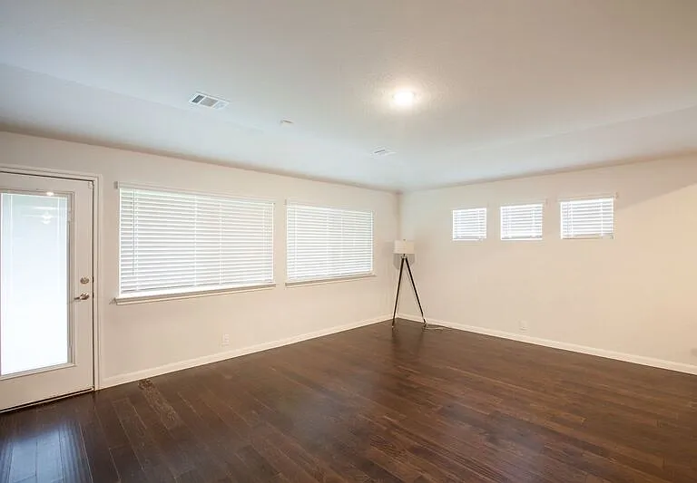 3811 Thomas Plains Dr — Photo 5