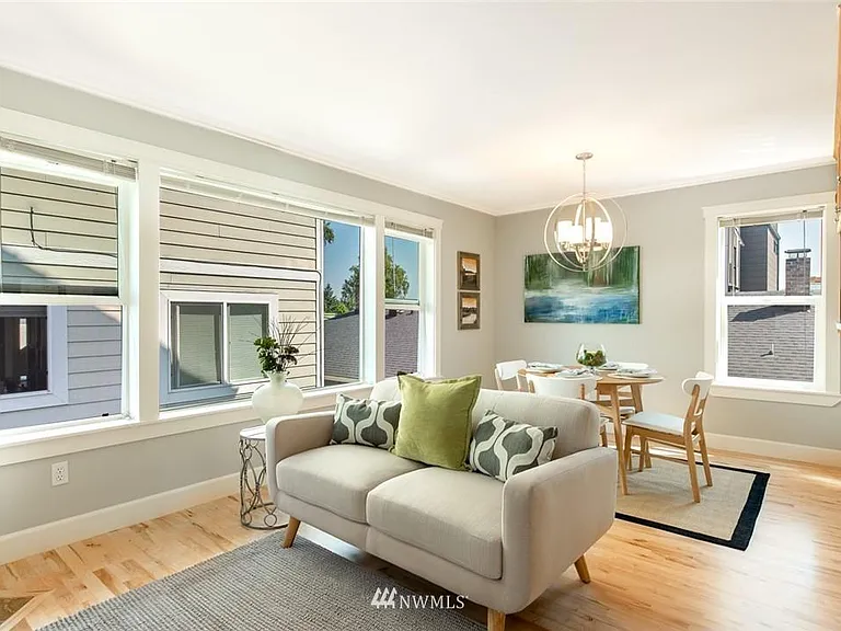 150 W Florentia St #A — Photo 2