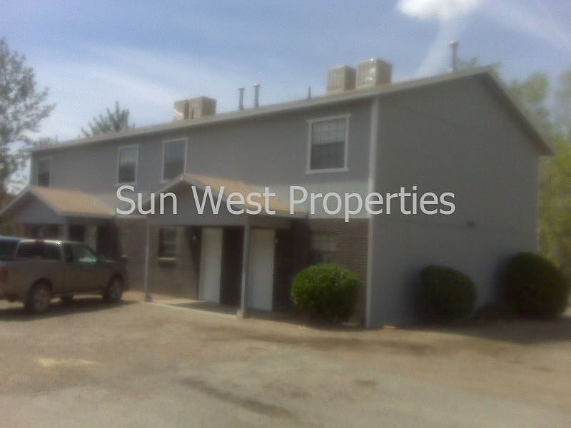 1st image of 2902 La Habra St APT 4