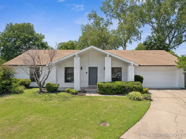 8801 E 62nd Ct, Tulsa, OK 74133