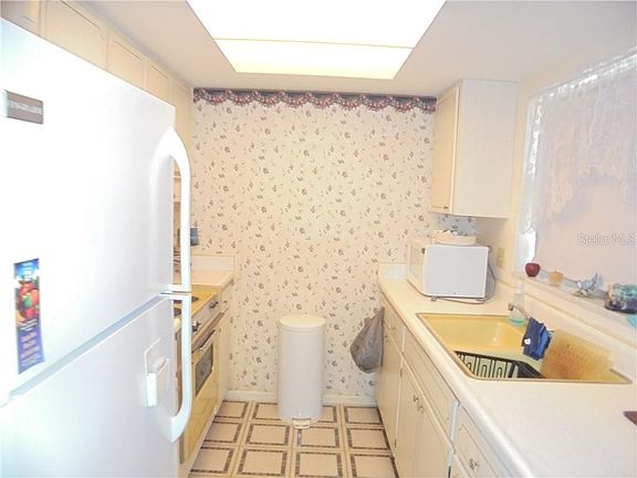 4th image of 1300 S Hercules Ave APT 6