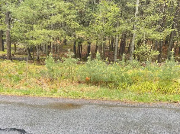 167 Creek Rd, Hawley, PA 18428