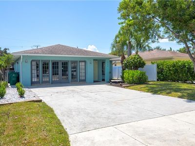 840 92nd AVE N, Naples, FL, 34108