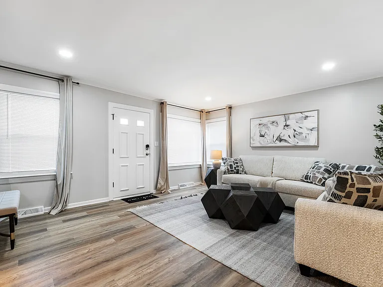 2842 Pearl Ave — Photo 15