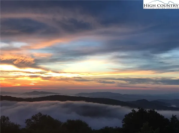 201 Wildflower Ridge #15D, Sugar Mountain, NC 28604