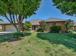 2420 Yosemite Park, Yukon, OK 73099