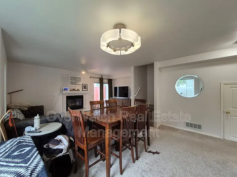 3926 Lakehurst Cir #1 — Photo 17